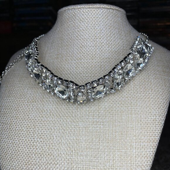 Vintage-Style Rhinestone Choker Necklace - Picture 3 of 6
